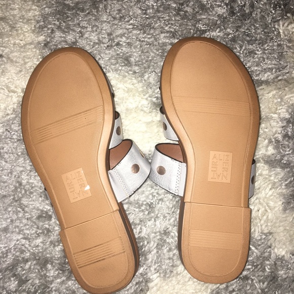 Naturalizer sandals size 6 - Picture 3 of 3